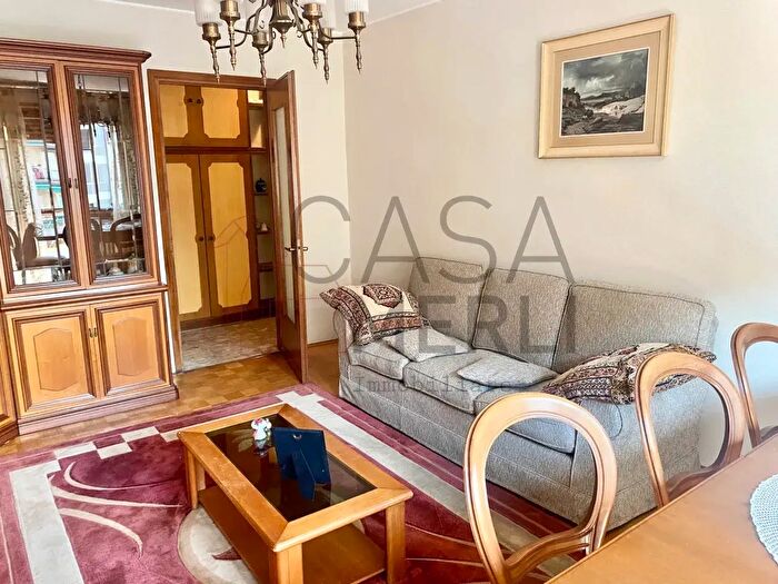 Appartamento quadrilocale in affitto in Via Cesare Battisti, Aosta