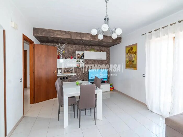Appartamento trilocale in vendita in Via Don Bosco, Gravina Di Catania