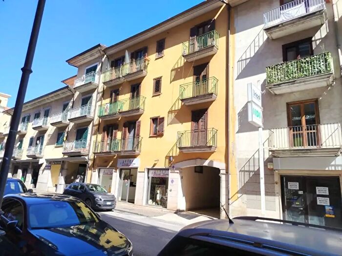 Appartamento trilocale in vendita in Via Roma, Atripalda