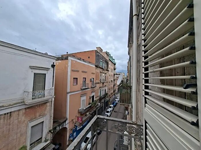Appartamento trilocale in vendita in Torre Annunziata