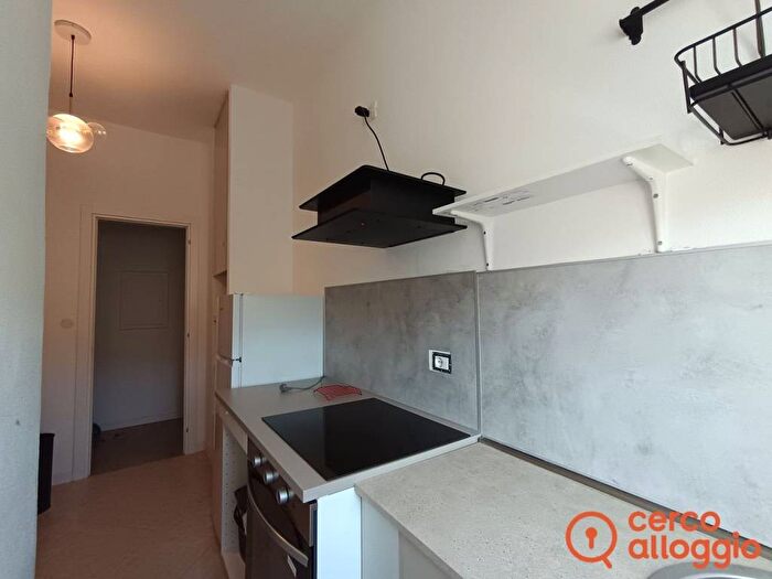 Appartamento trilocale in affitto in Piazzale Luigi Kossuth, Mompiano Costalunga, Brescia