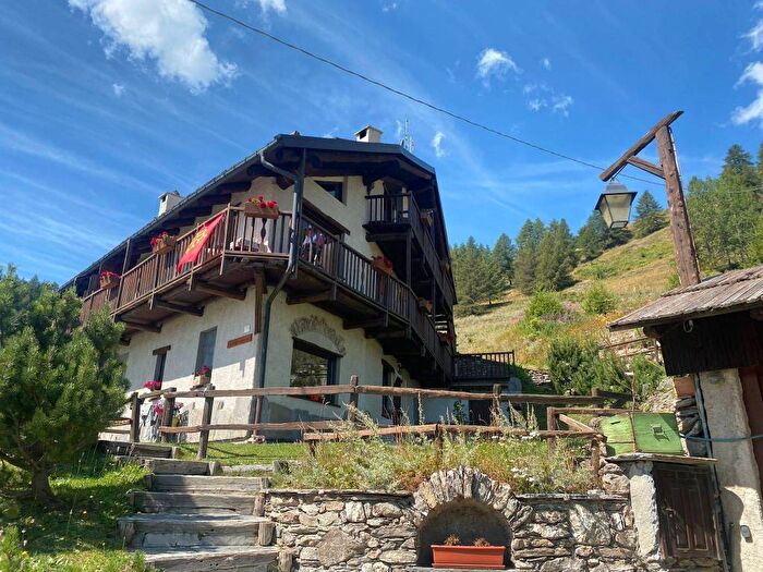 Appartamento trilocale in affitto in Via Fraiteve, Pragelato