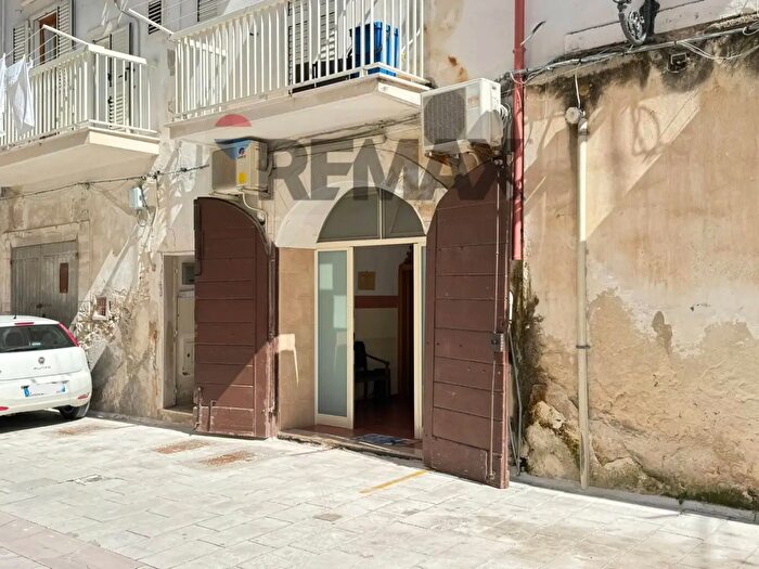 Appartamento monolocale in vendita in Via Domenico Antonio Spina, Vieste