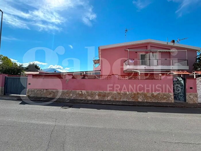 Casa con 5 locali in vendita in Via a Scopelliti, Scalea