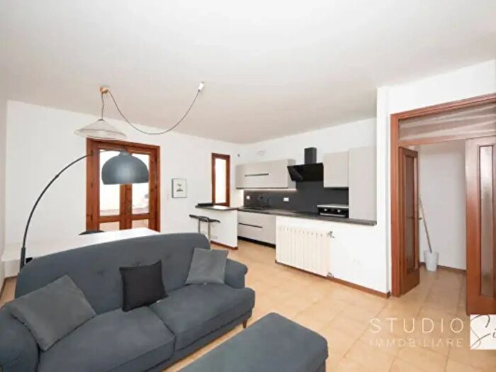 Appartamento trilocale in vendita in Via Eugenio Montale, Montale
