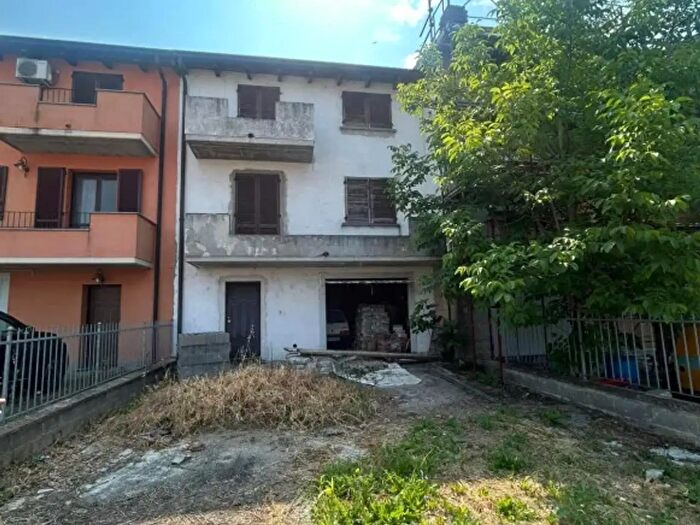 Casa quadrilocale in vendita in Via Padre Dante Bertoli, Sissa Trecasali