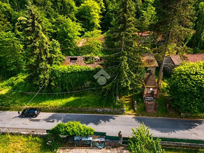 Casa trilocale in vendita in Via Piano della Fiera, Molini Di Triora