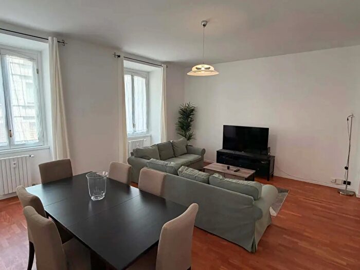 Appartamento in affitto in Via Valpetrosa, Milano