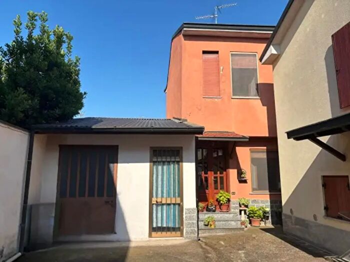 Casa quadrilocale in vendita in Via Antonio Gramsci, Paullo