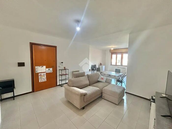 Appartamento con 5 locali in vendita in Via Jacopa De Settesoli, Assisi