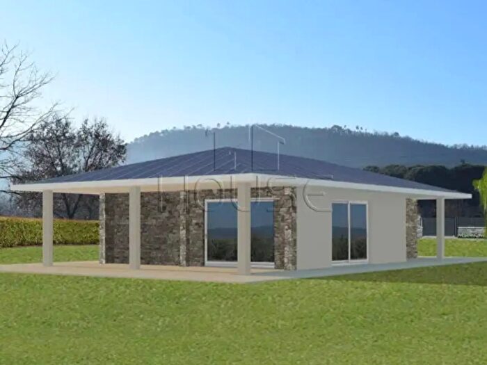 Casa quadrilocale in vendita in Loc Agazzi Snc, Arezzo