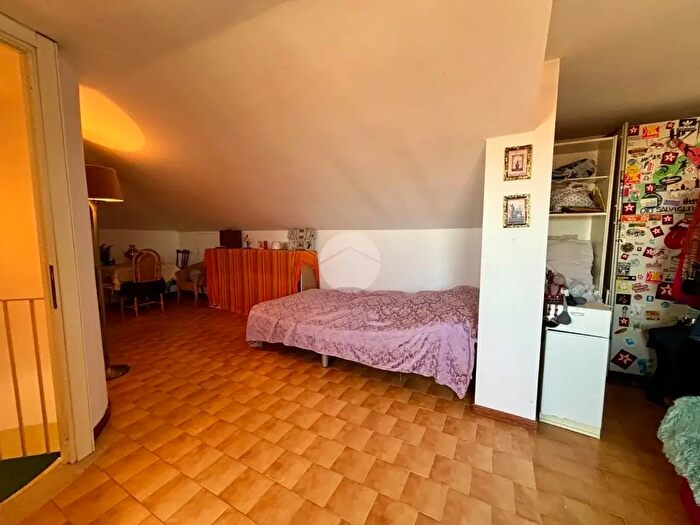 Appartamento trilocale in vendita in Via Buggiano, Roma