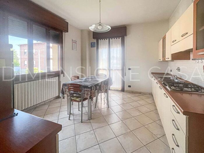 Appartamento quadrilocale in affitto in Centro Storico, Carpi