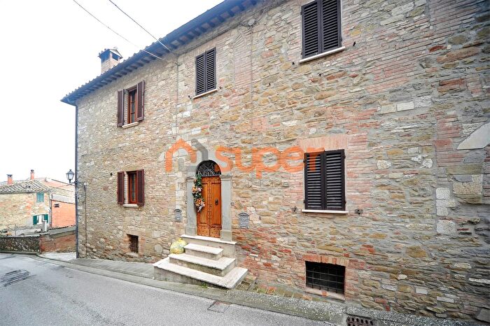 Appartamento con 6 locali in vendita in Via Agilla Magione Pg, Magione