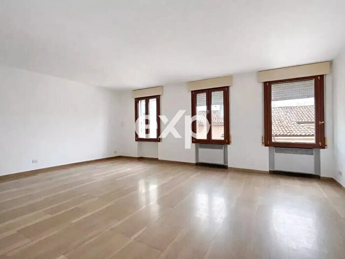 Appartamento con 8 locali in vendita in Padova