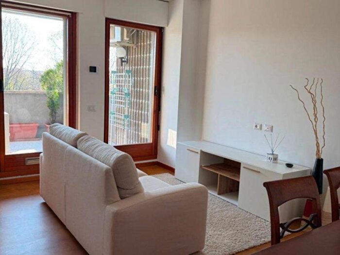 Appartamento quadrilocale in affitto in Via Fernando Santi, Tre Castelli Faenza, Milano