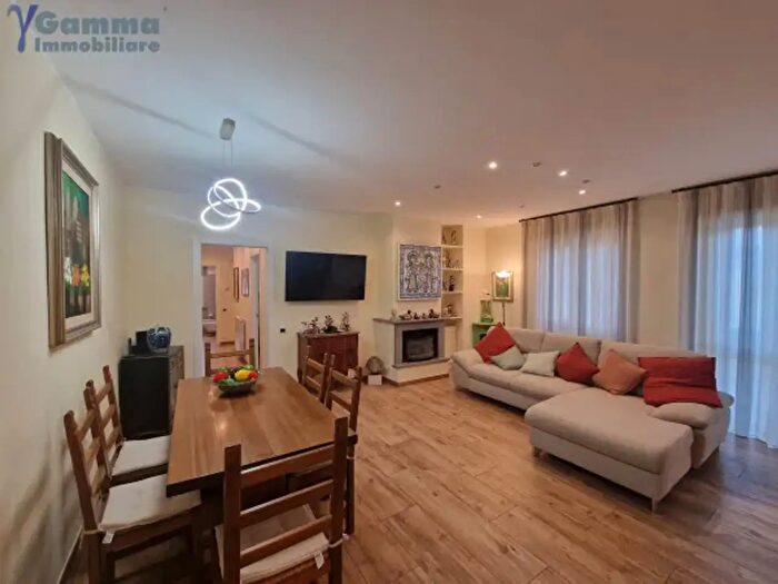 Appartamento con 6 locali in vendita in Orbetello