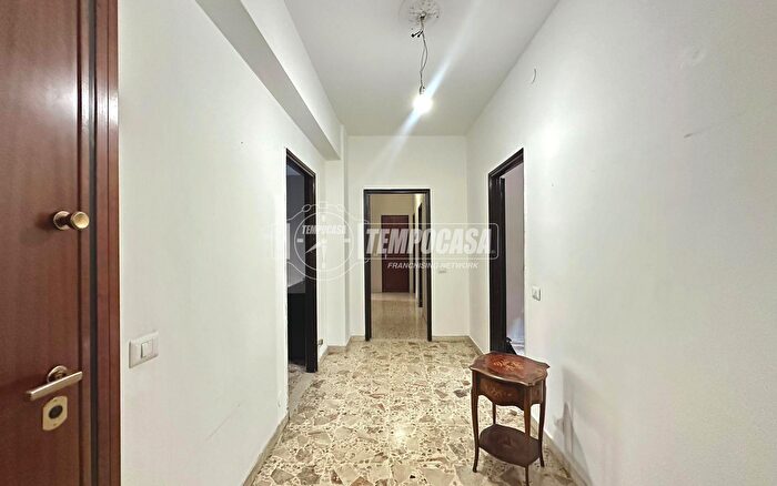 Appartamento trilocale in vendita in Modena