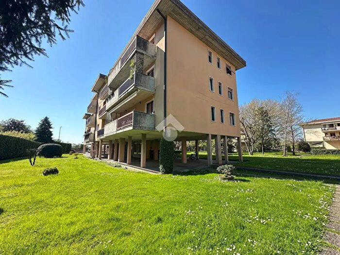 Appartamento trilocale in vendita in Via La Reciproca, Verona