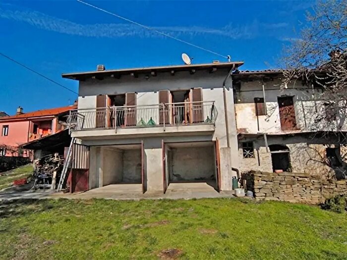 Casa con 5 locali in vendita in Marsaglia