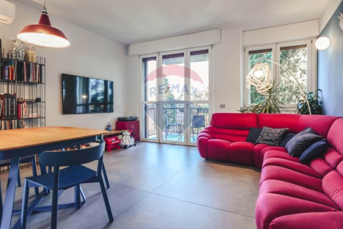 Appartamento trilocale in vendita in Via Aosta, Gallarate