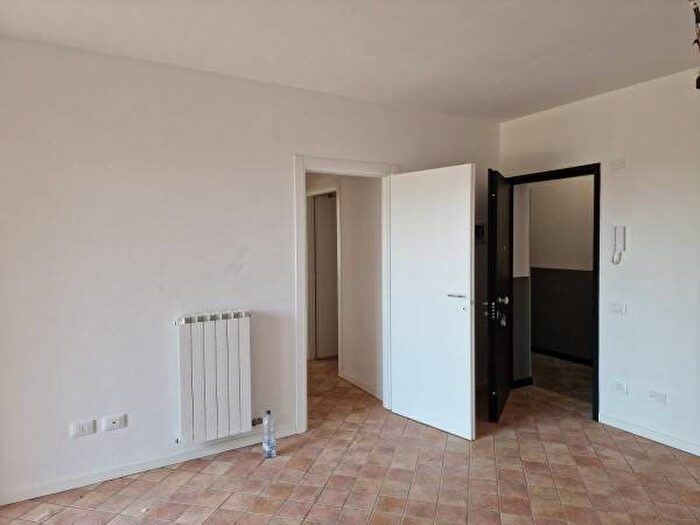 Appartamento trilocale in affitto in Semicentro, Este