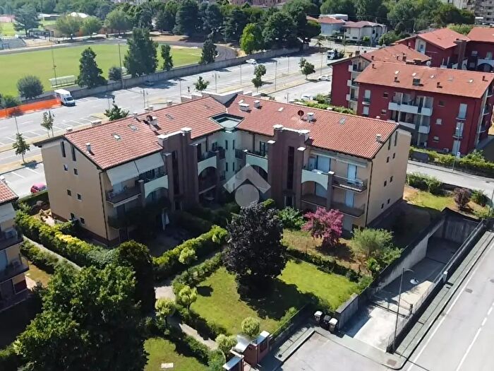 Appartamento trilocale in vendita in Via Giovanni Falcone, San Martino Buon Albergo