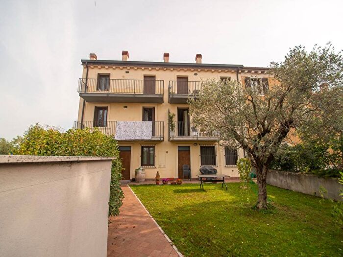 Appartamento bilocale in affitto in Via Ca dei Recchi, Santa Lucia Golosine, Verona