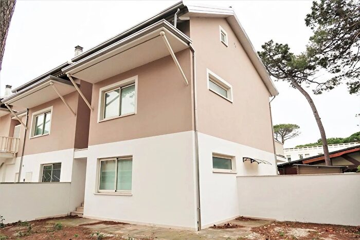 Appartamento quadrilocale in vendita in IV Traversa, Cervia