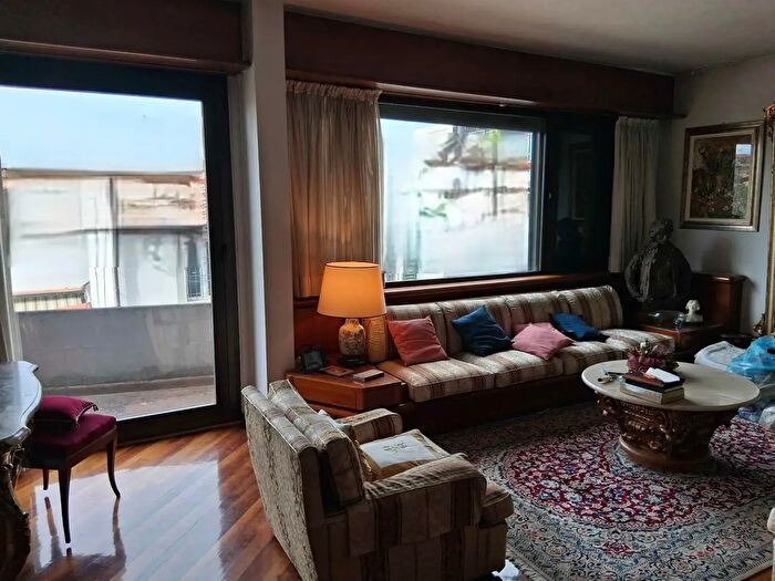 Appartamento con 6 locali in vendita in Firenze