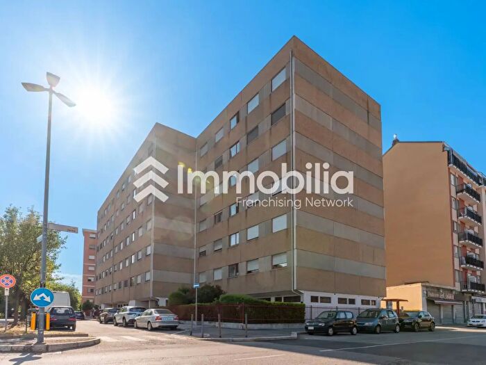 Appartamento quadrilocale in vendita in Via Ivrea, Torino