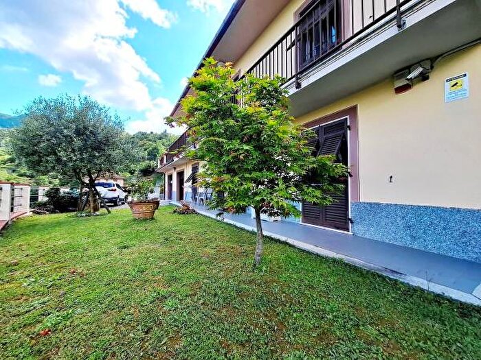 Casa con 6 locali in vendita in Cicagna