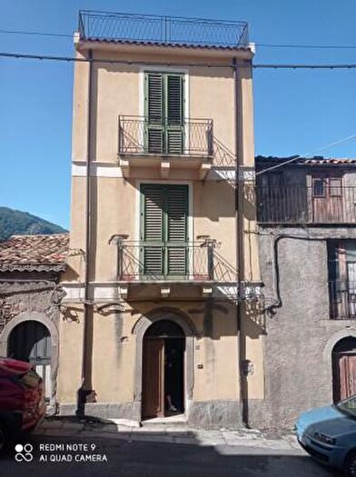Casa quadrilocale in vendita in Via Torquato Tasso, San Piero Patti