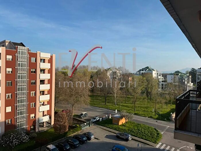 Appartamento trilocale in vendita in Pinerolo