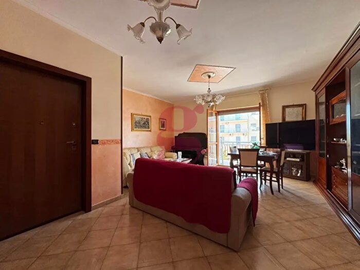Appartamento con 5 locali in vendita in Via Buonconsiglio, Sant'Antonio Abate