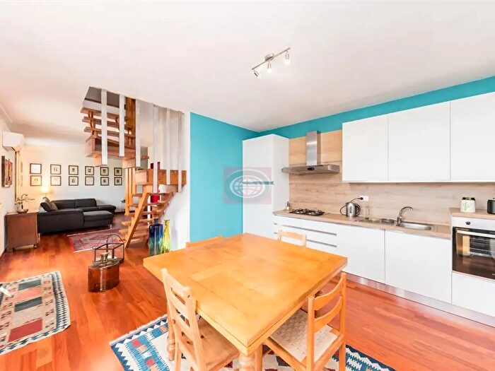 Casa con 10 locali in vendita in Cesena