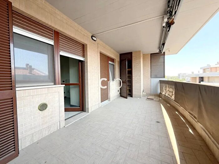 Appartamento bilocale in vendita in Via Passo del Turchino, Roma