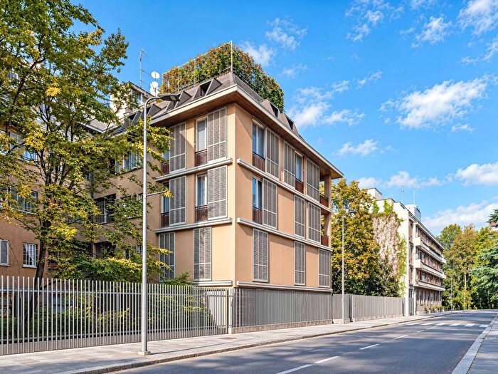 Appartamento quadrilocale in affitto in Via Alberto Mario, Amendola Buonarroti, Milano