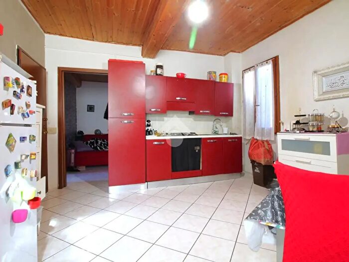 Appartamento bilocale in vendita in Via Carducci, Rio Saliceto