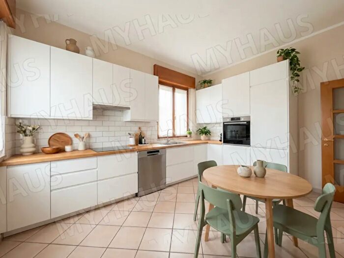 Appartamento quadrilocale in vendita in Via Campone Sala, Cesenatico