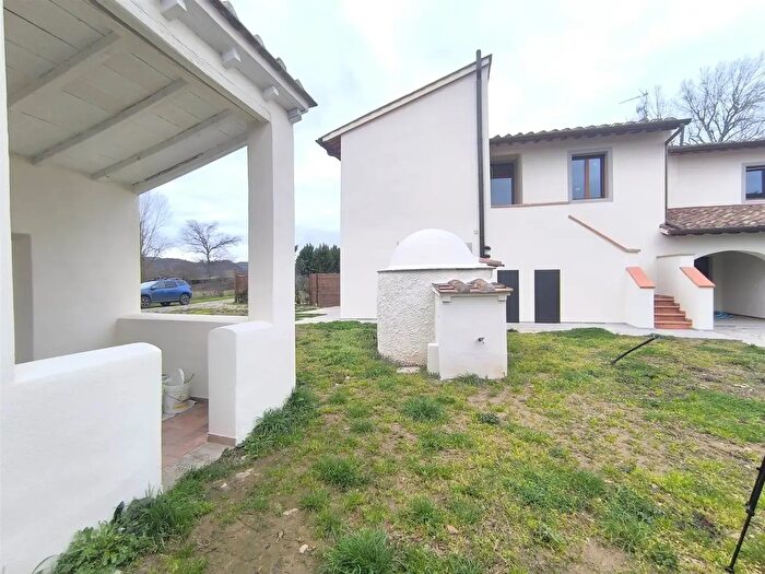 Appartamento quadrilocale in vendita in Località Gracchia, Vicchio