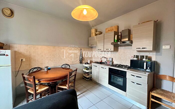 Appartamento trilocale in vendita in Via Paratico, Capriolo