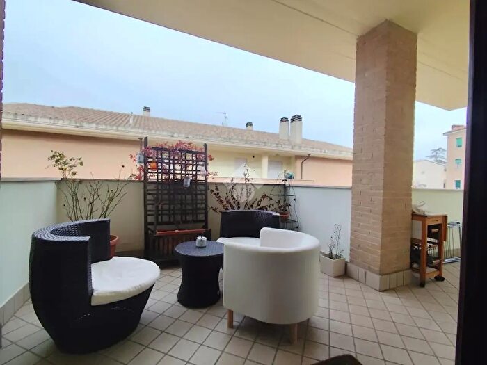 Appartamento trilocale in vendita in Via dei Martiri, Foligno