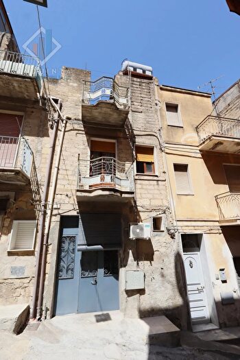 Casa quadrilocale in vendita in Via Ducezio N, Palagonia