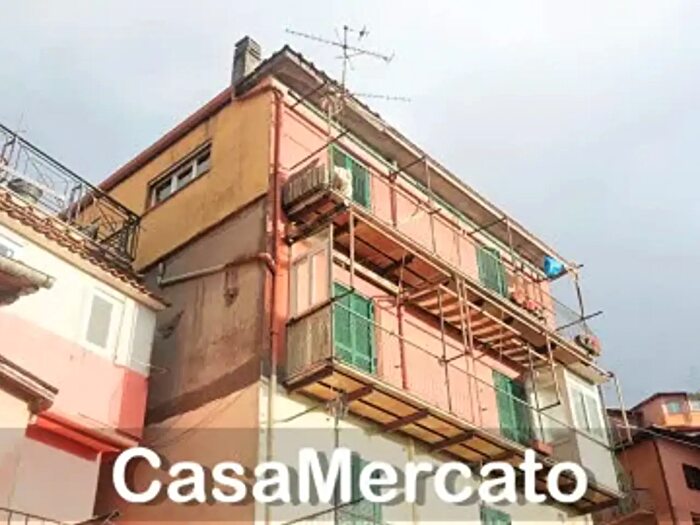 Appartamento trilocale in vendita in Via di Monte Cavo, Rocca Di Papa