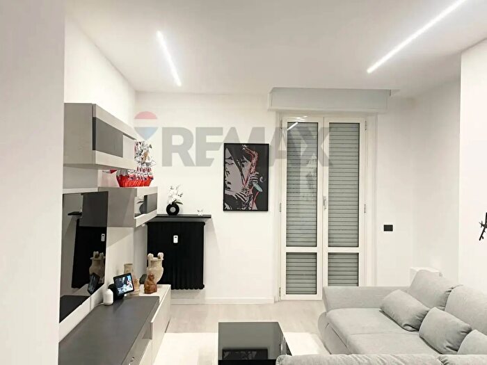 Appartamento trilocale in vendita in Voghera