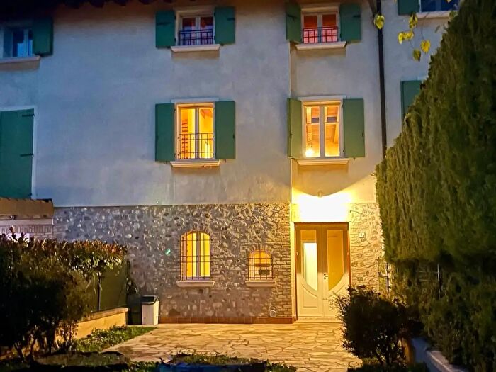 Casa con 5 locali in vendita in Baccoli di Sopra, Peschiera Del Garda