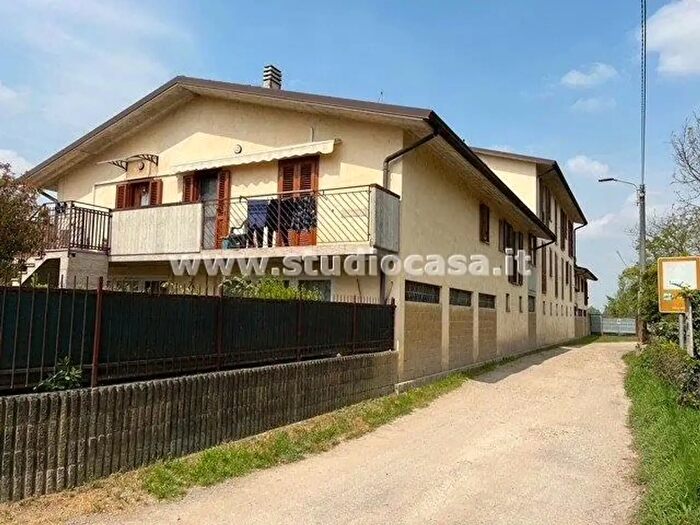 Appartamento trilocale in vendita in Via al Serio, Sergnano