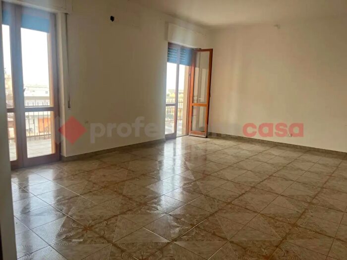 Appartamento con 5 locali in vendita in Via Alberto Pugliese, Toritto