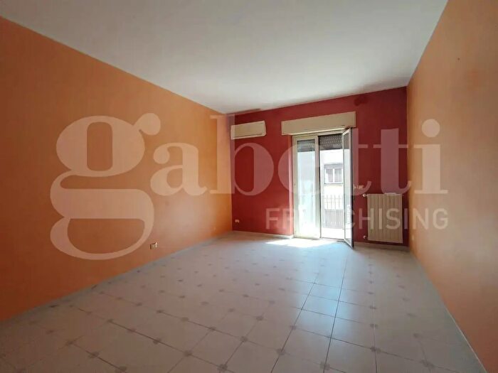 Appartamento quadrilocale in affitto in Via Arno, Siracusa